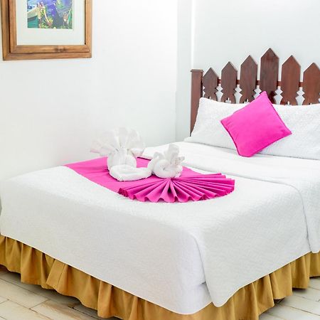 Hotel Casona De La Isla Flores Extérieur photo