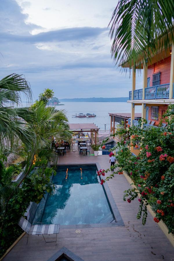 Hotel Casona De La Isla Flores Extérieur photo