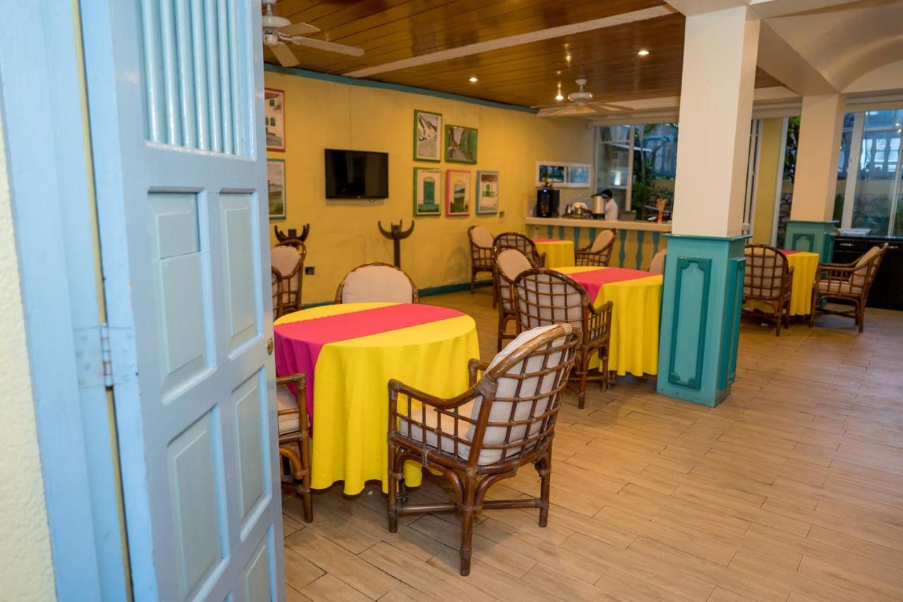 Hotel Casona De La Isla Flores Extérieur photo