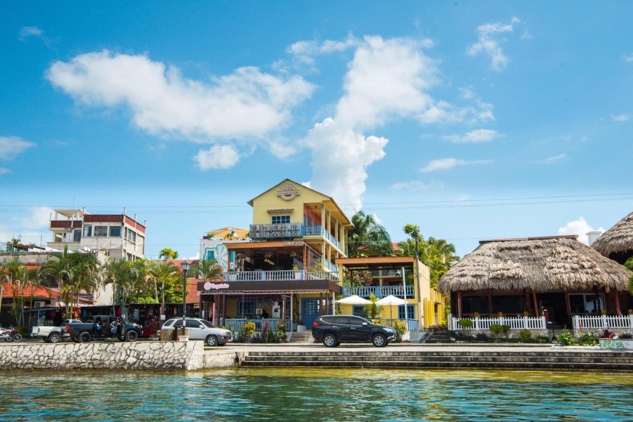 Hotel Casona De La Isla Flores Extérieur photo