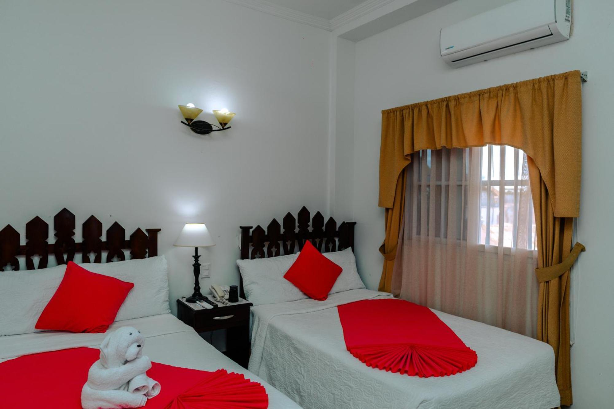 Hotel Casona De La Isla Flores Extérieur photo