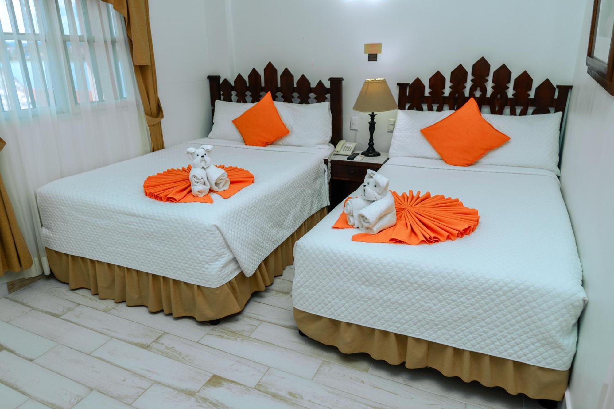 Hotel Casona De La Isla Flores Extérieur photo
